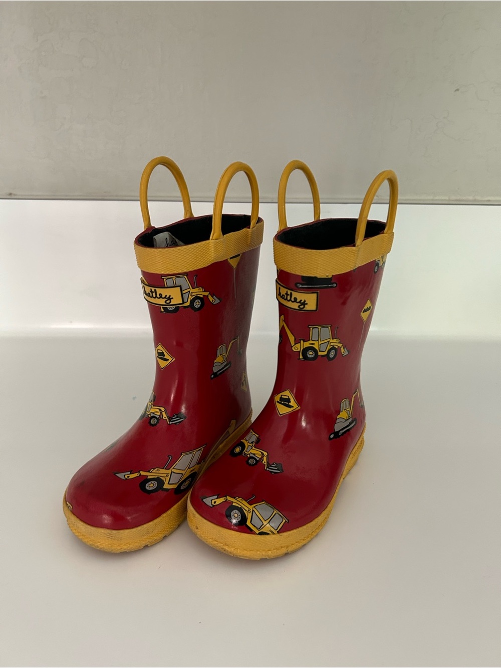 Hatley Red Construction Rain Boots Size 6